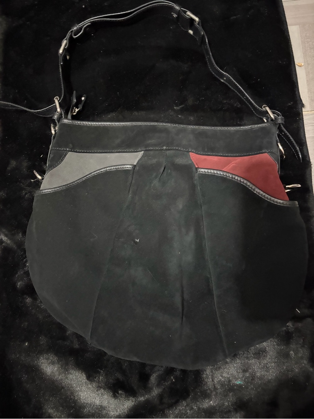 Sondra Roberts Black Suede Shoulder Bag with Red Accent - Picture 2 of 8